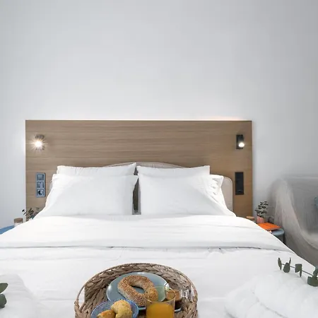 The Prettyment 1' From The White Tower *